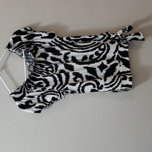 White House Black Market Tops - White House/Black Market Black and white off the shoulder blouse Bow tie.